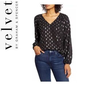 Velvet by Graham & Spencer Jules top in black